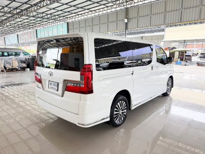 Toyota Majesty 2.8 Premium (ปี 2021) Wagon AT