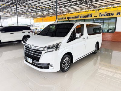 Toyota Majesty 2.8 Premium (ปี 2021) Wagon AT