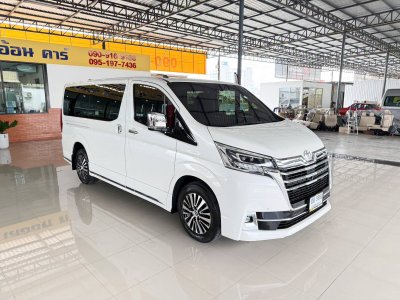 Toyota Majesty 2.8 Premium (ปี 2021) Wagon AT