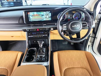 Kia Carnival 2.2 EX (Y 2023) Wagon AT