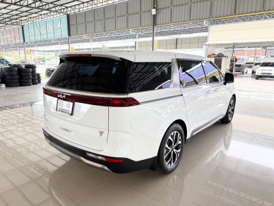 Kia Carnival 2.2 EX (Y 2023) Wagon AT