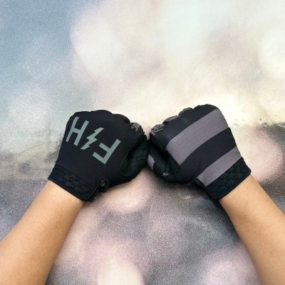 FASTHOUSE SPEED STYLE AKIN GLOVE BLACK GRAY