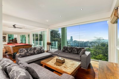 Villa Yoosook | Sea View Patong