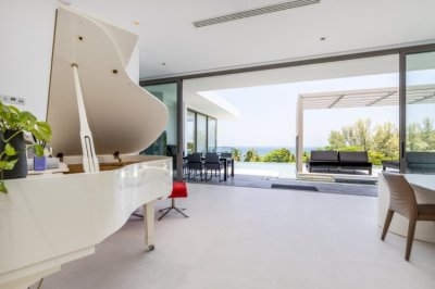 Stunning Sea View Penthouse  Malaiwana Residences, Naithon Beach