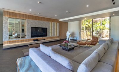 Villa Lion  Layan Beach