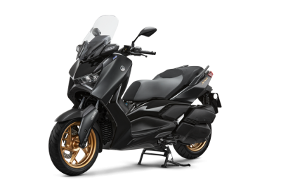 XMAX CONNECTED 2023