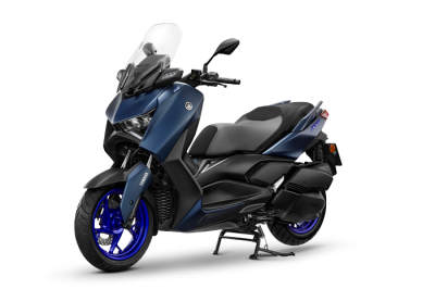 XMAX CONNECTED 2023