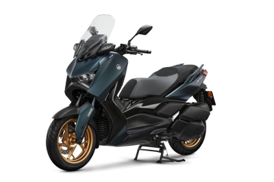 XMAX CONNECTED 2023
