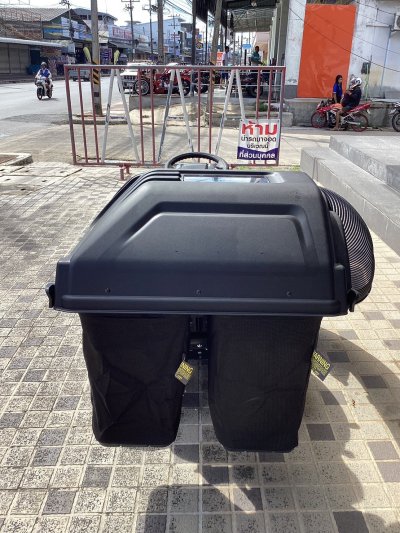 รถตัดหญ้านั่งขับ Rover รุ่น Rancher