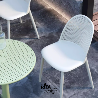 Wright plastic chair