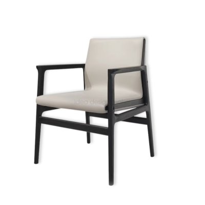 Panema chair