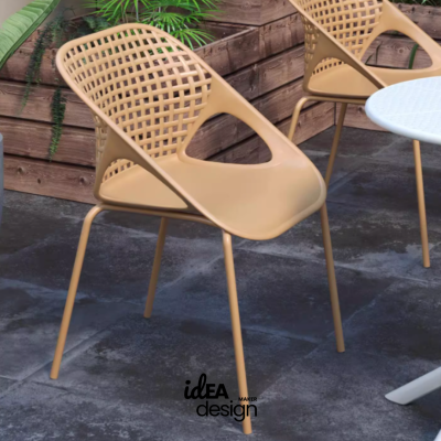 Ant plastic chair