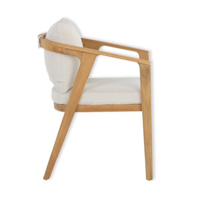 Cora chair