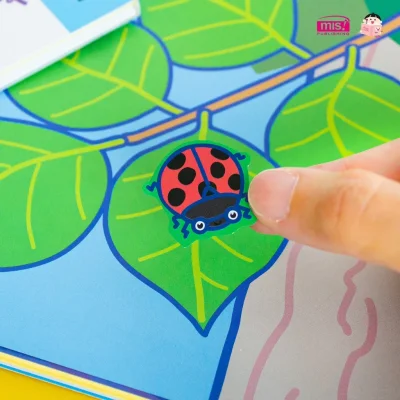 แบบฝึกหัด KUMON ชุดก้าวแรกของหนู มาติดสติกเกอร์และแปะกระดาษกันเถอะ