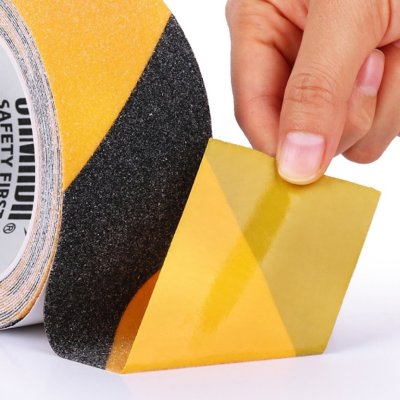 เทปกันลื่น สีเหลือง-ดำ 5cm x5m YAMADA