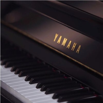 อัพไรท์เปียโน Yamaha
