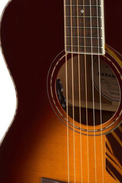 PARAMOUNT PD-220E DREADNOUGHT