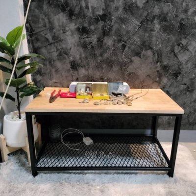 KADStudio โต๊ะกลางไม้โอ๊คขาเหล็กดำ (K115)
