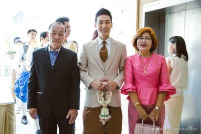 คุณผึ้ง คุณอู๋