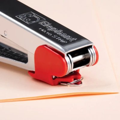 Elephant Star No.10 Stapler แม็กเย็บกระดาษ คละสี