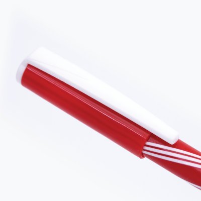 ยกแพ็ค 10 ชิ้น Elfen Liso Red ปากกาลูกลื่น หมึกสีแดง 0.5 mm.