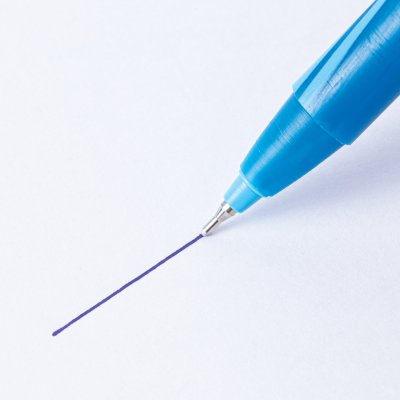 ยกกล่อง 50 ชิ้น Elfen Liso Freshy ปากกาลูกลื่น หมึกสีน้ำเงิน 0.5 mm. คละสี