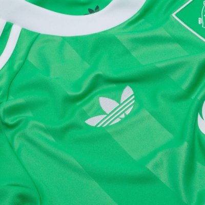 Manchester United 2025/26 Third Goalkeeper Shirt