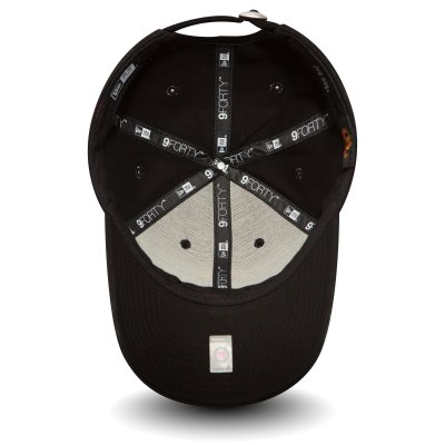Manchester United Essential Black 9FORTY Cap