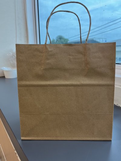 ถุงกระดาษคราฟท์ หูหิ้ว Size 24x15x25 ซม. ถุงกระดาษคราฟท์ หูหิ้ว Size 24x15x25 ซม.