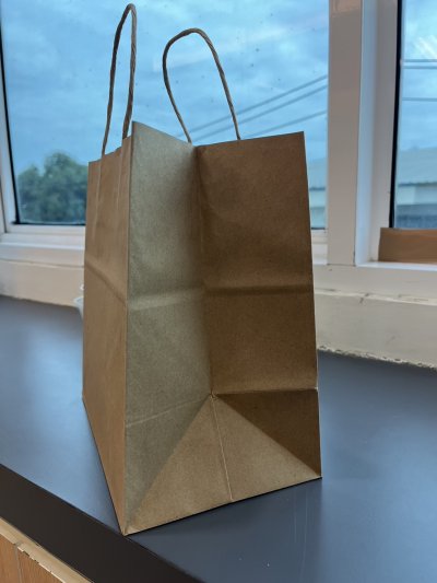 ถุงกระดาษคราฟท์ หูหิ้ว Size 24x15x25 ซม. ถุงกระดาษคราฟท์ หูหิ้ว Size 24x15x25 ซม.