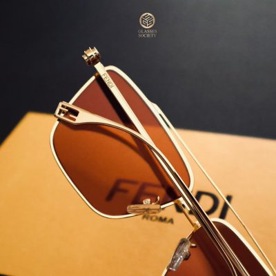 FENDI - BAGUETTE - FE40110U 30L/59 HF