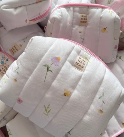 Morning flowers Pouch bag