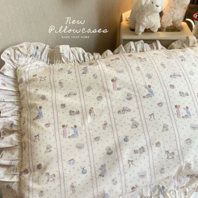 Lace Reverie Ruffled Pillowcases
