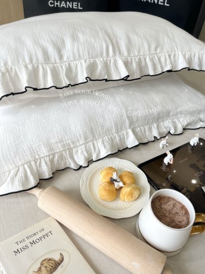 Ruffled Pillowcases Milk Choco