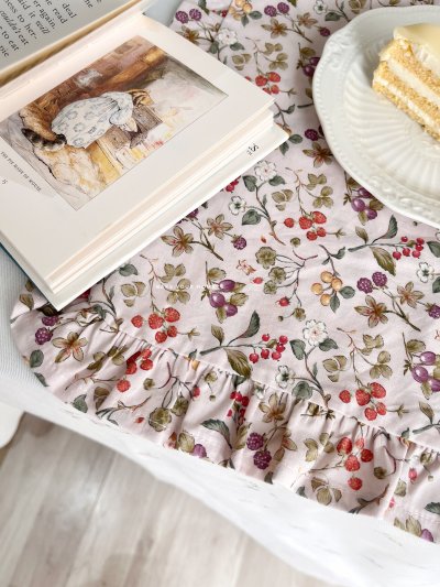 Pink Berry Ruffled Placemat