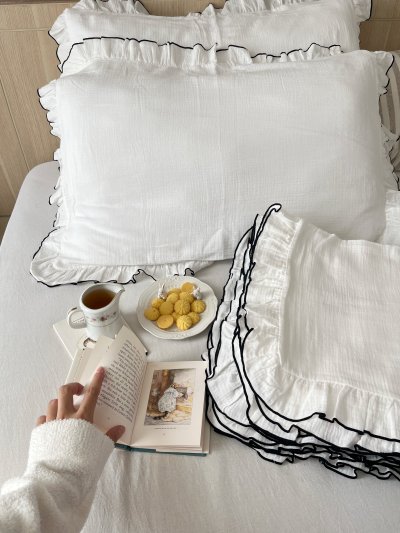 Ruffled Pillowcases Milk Choco