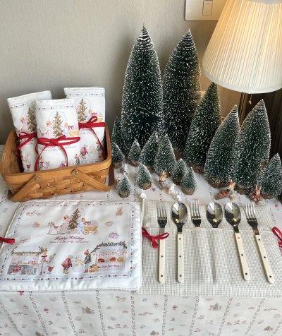 Christmas Story Tales Cutlery Holder