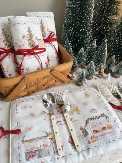 Christmas Story Tales Cutlery Holder