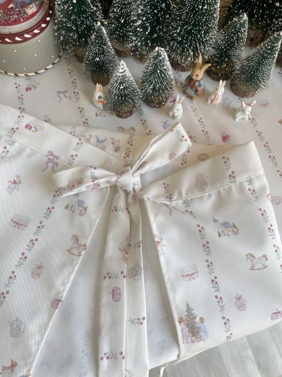 Christmas  Story Tales Half Apron