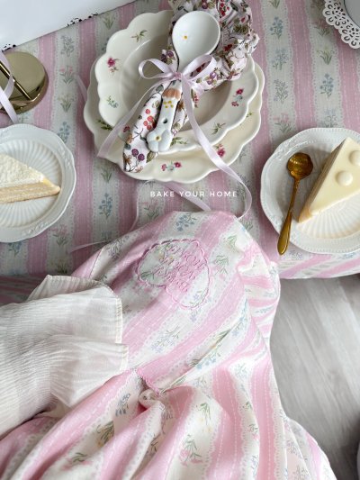 Flower Whispers Half Apron