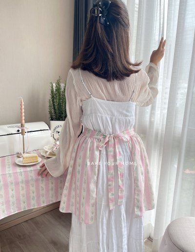 Flower Whispers Half Apron