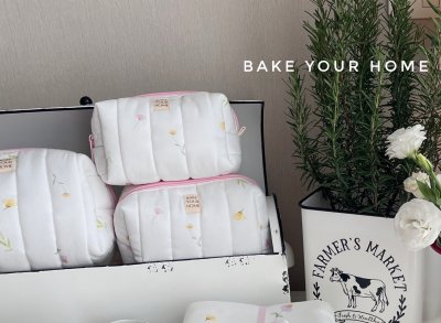 Morning flowers Pouch bag