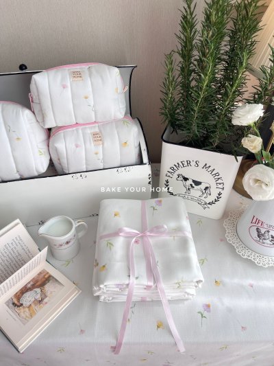 Morning flower tablecloth