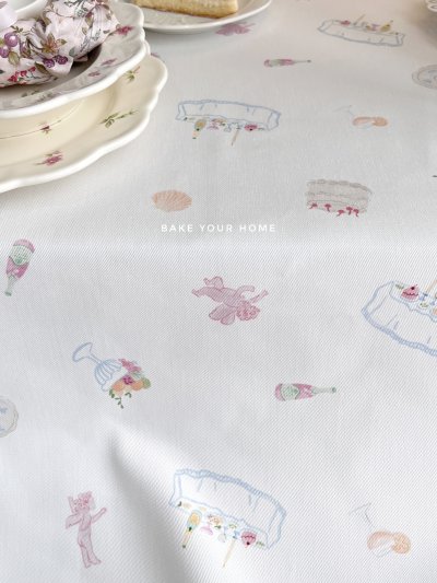 Cupid's table tablecloth
