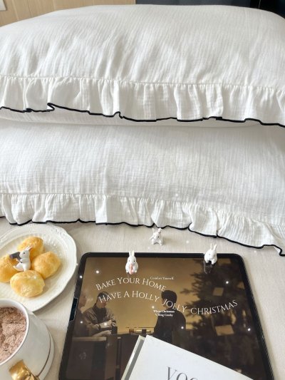 Ruffled Pillowcases Milk Choco