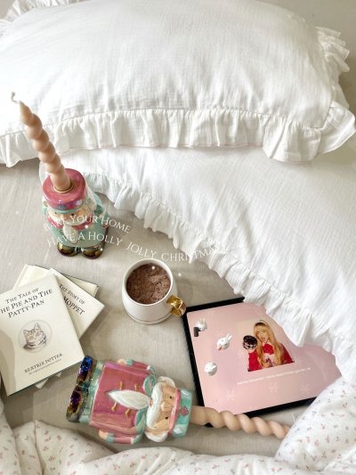 Ruffled Pillowcases Milky Strawberry