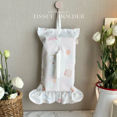 Ruffle Tissue Holder