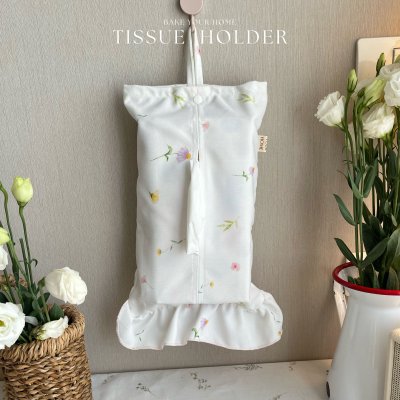 Ruffle Tissue Holder