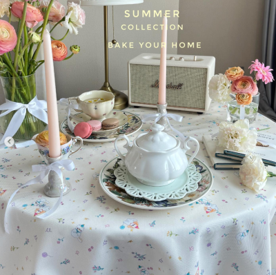 Butter Yellow Puppy & Kitten tablecloth