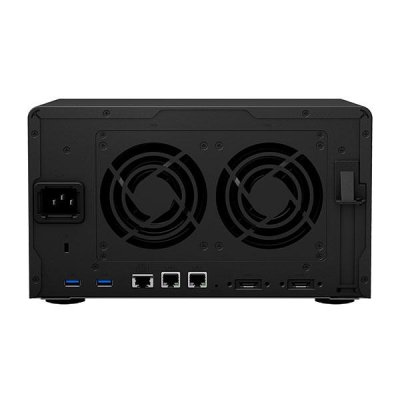 DiskStation DS1621xs+ rear